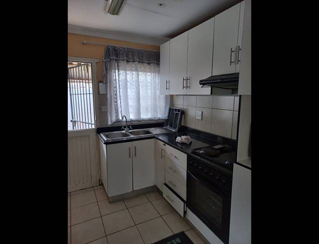 7 BEDROOM FREESTANDING FOR SALE IN NORTHDALE